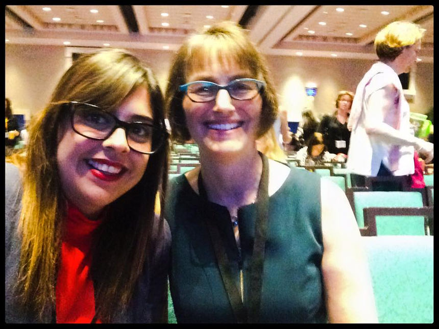 Alejandra Barba con Barbara Fredrickson